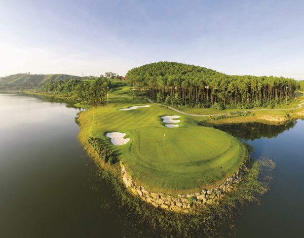 san golf trang an