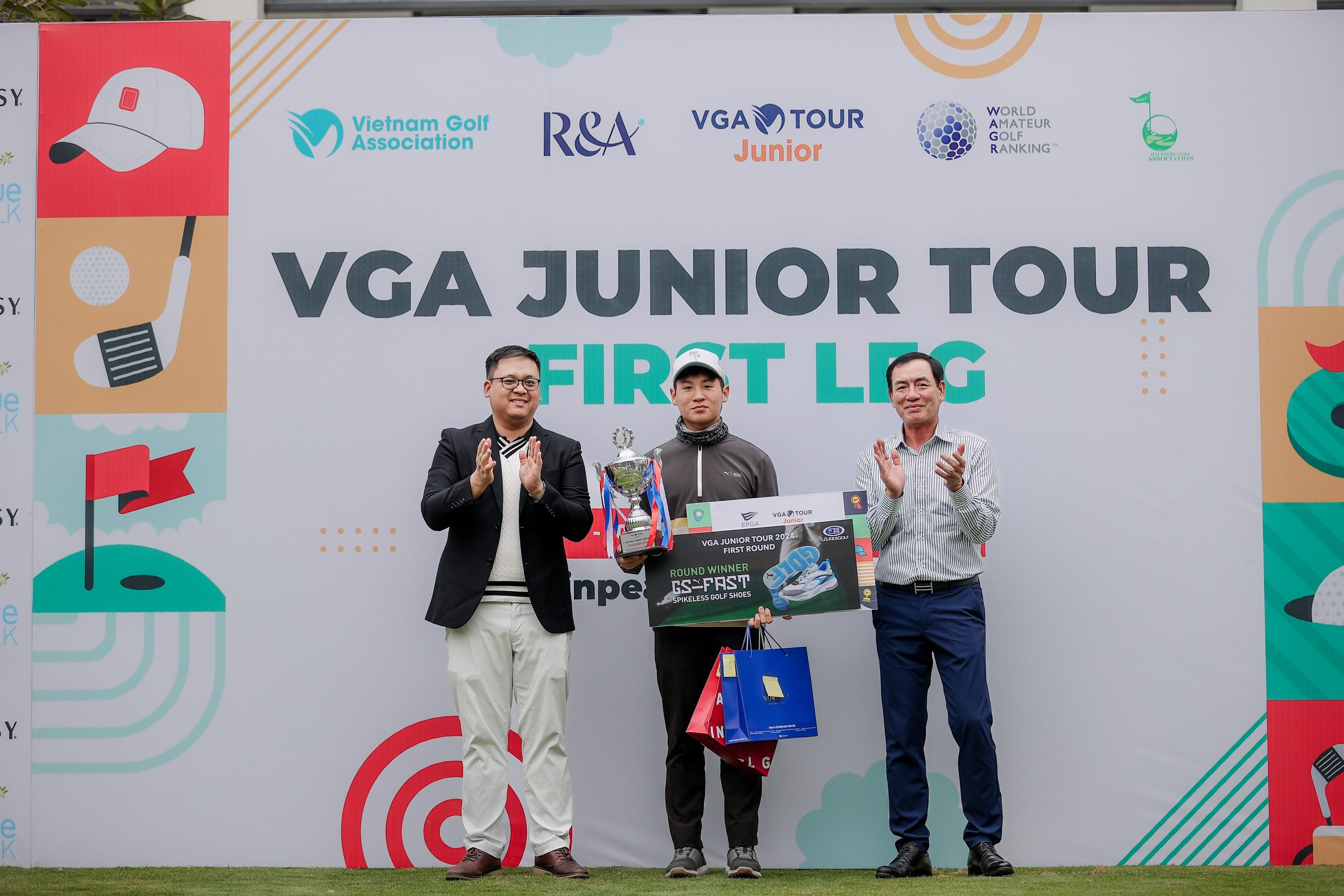 doan uy vo dich chặng 1 giải VGA Junior Tour
