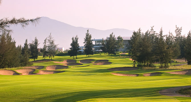san Montgomerie Links Golf Club
